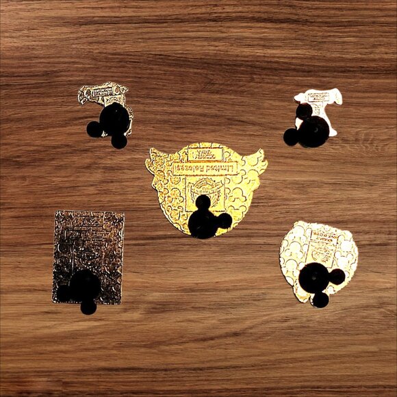 5 Chip and Dale Disney Parks Trading Pins, Plus 2 Bonus Pins - Picture 2 of 2